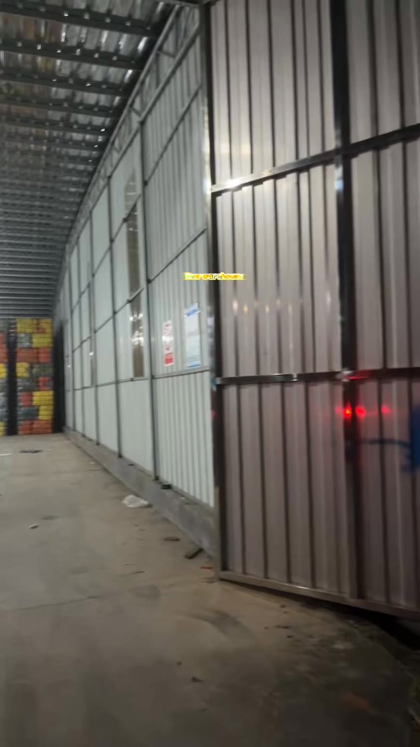 Our second-hand clothing factory is booming with a surge in orders